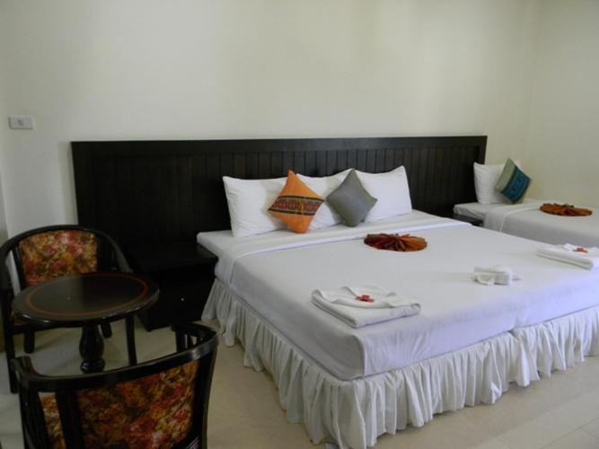 Hill Side Patong Hotel Номер фото