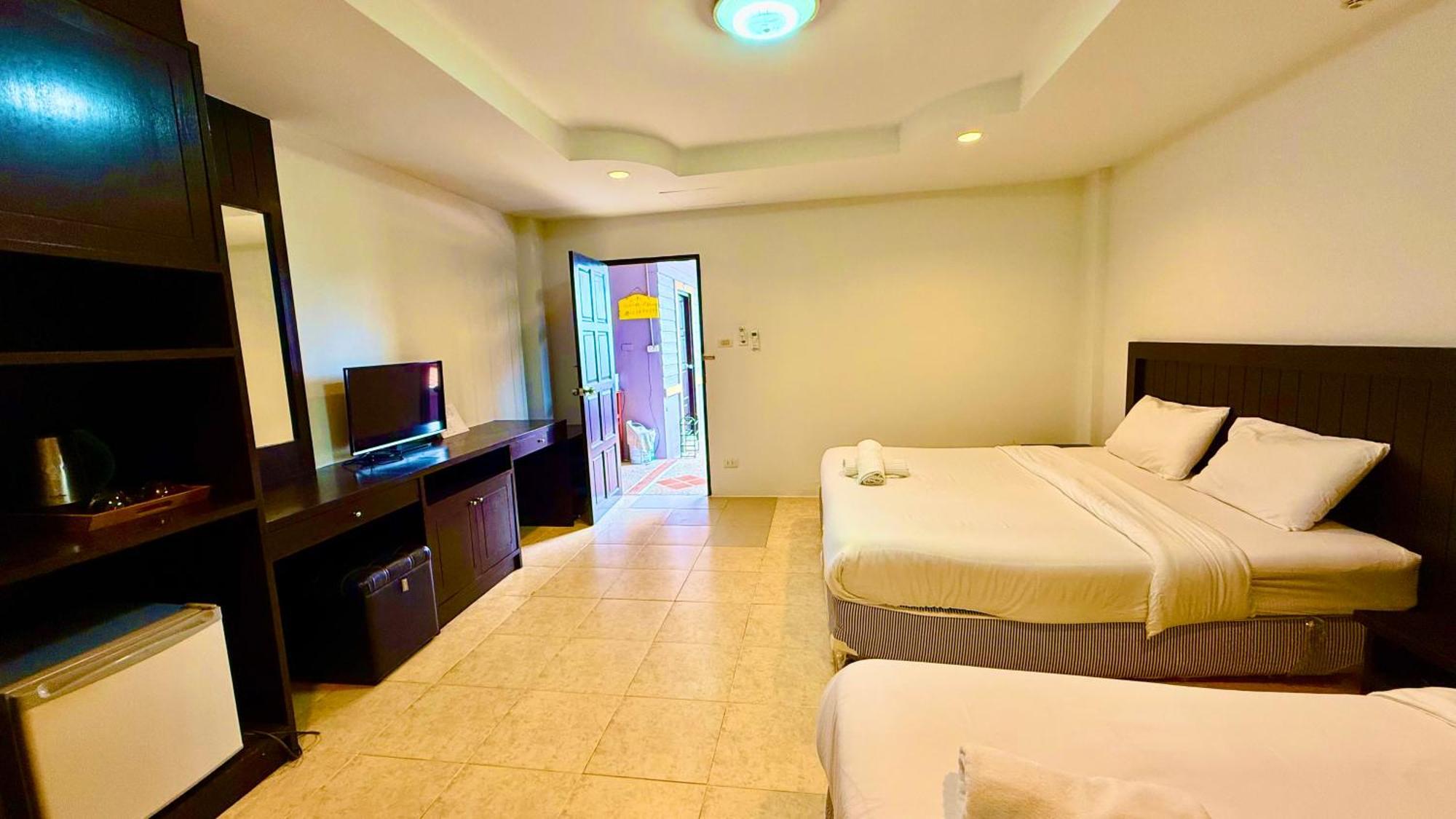 Hill Side Patong Hotel Экстерьер фото