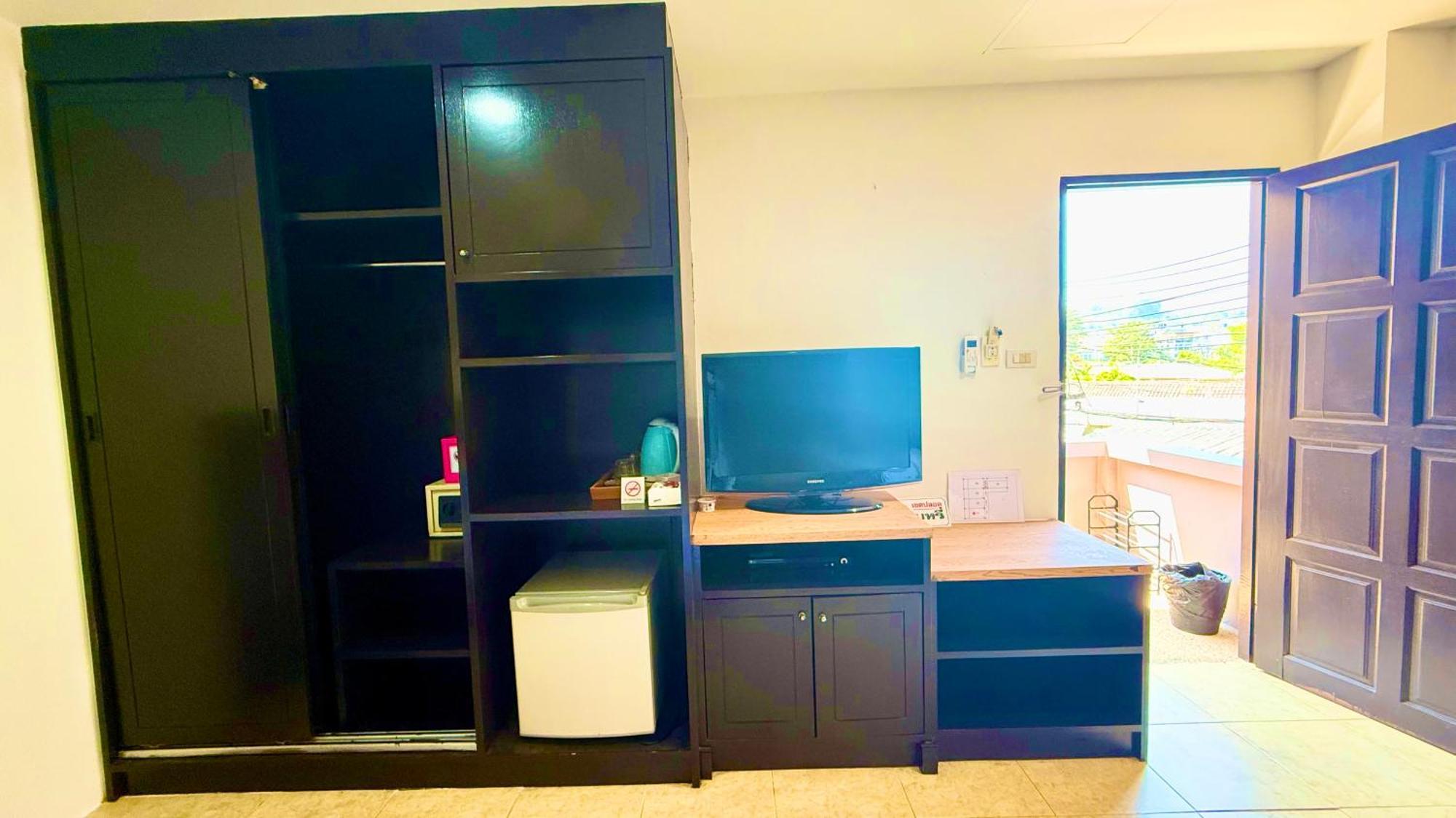 Hill Side Patong Hotel Экстерьер фото
